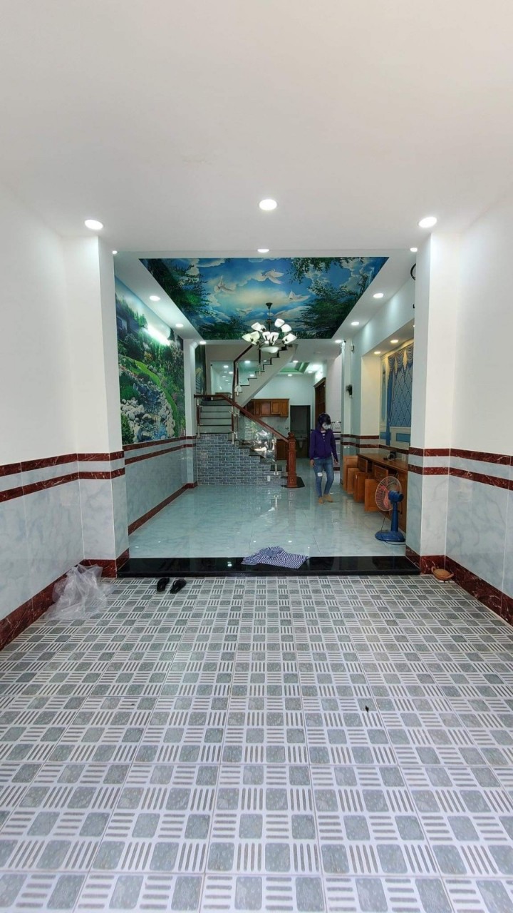 Nhà Bùi Quang Là, 48m2, 3 tầng, 4 phòng chỉ 4.45 tỷ.