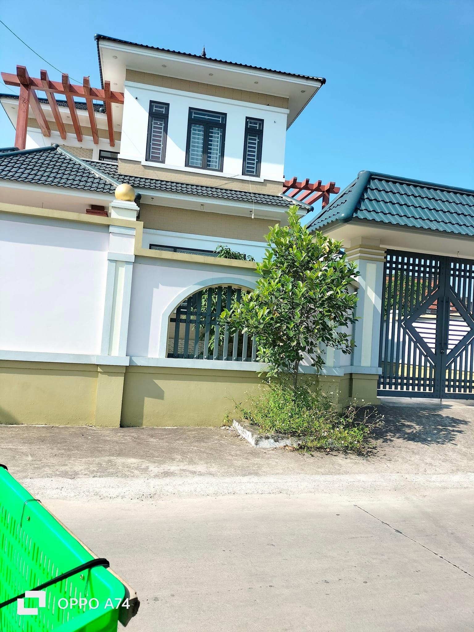 NHÀ VỊ TRÍ ĐẸP - GIÁ TỐT - Cần Bán Nhanh Nhà Tại Trung tâm -hợp thịnh - Hiệp hoà -Bắc giang.
