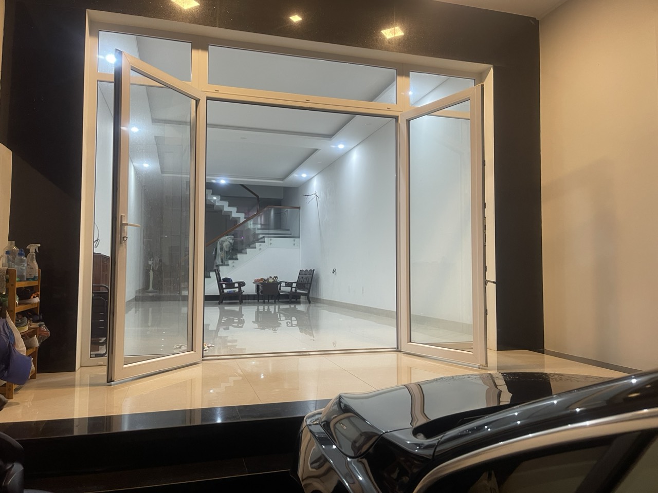 CHÍNH CHỦ CHO THUÊ MẶT BẰNG KINH DOANH TẦNG 1.