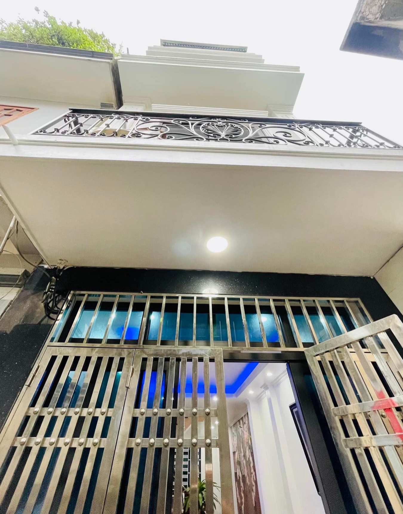 Bán nhà 5 tầng mới La Khê, Hà Đông. 31m2, Mt 5m, giá 3.75 tỷ, gần ô tô, nội thất đẹp.