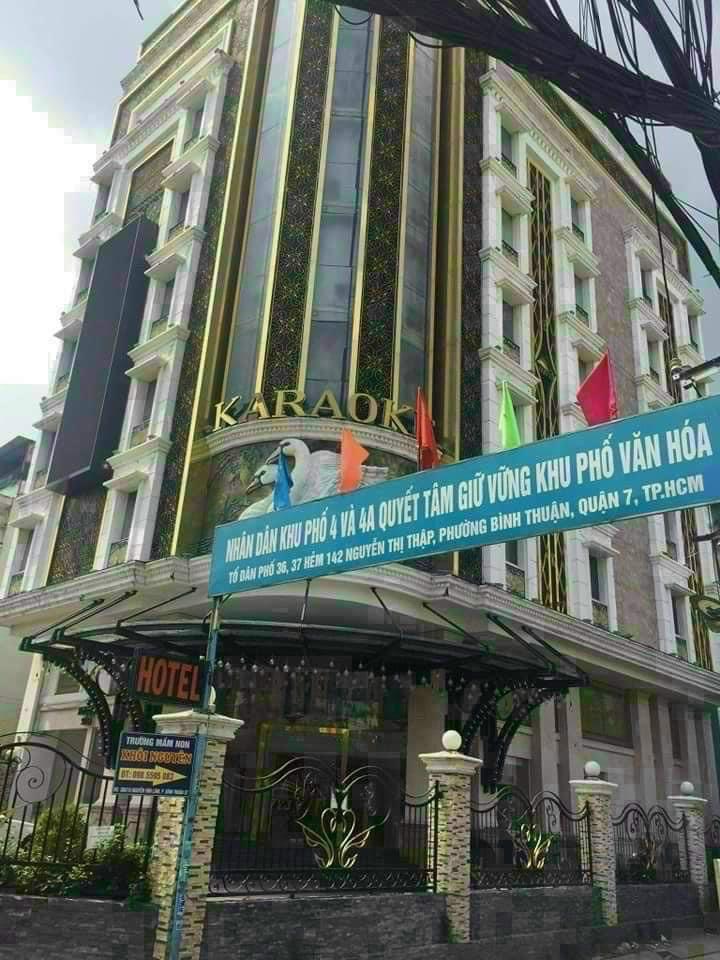 CẦN BÁN NHÀ HXH 8m NGUYỄN THỊ THẬP. P BÌNH THUẬN. Q7DT: 75m2. ( 4,5m x 16,5m ).. GIÁ: 8,7 tỷ.