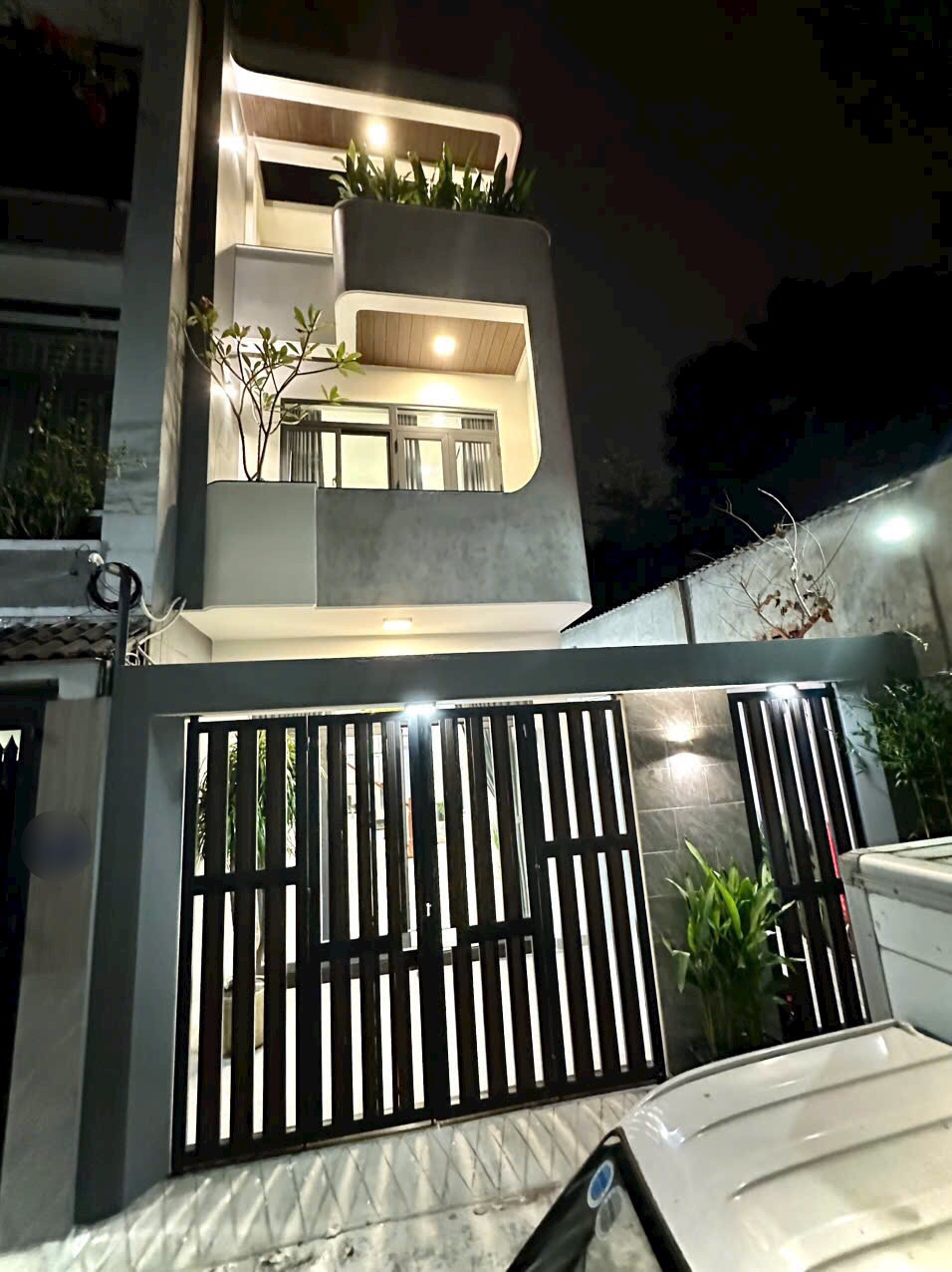 Nhà mới 1trệt 2lầu thiết kế đẹp chỉnh chu, P. Linh Trung Thủ Đức, giá 7,9 tỷ TL.