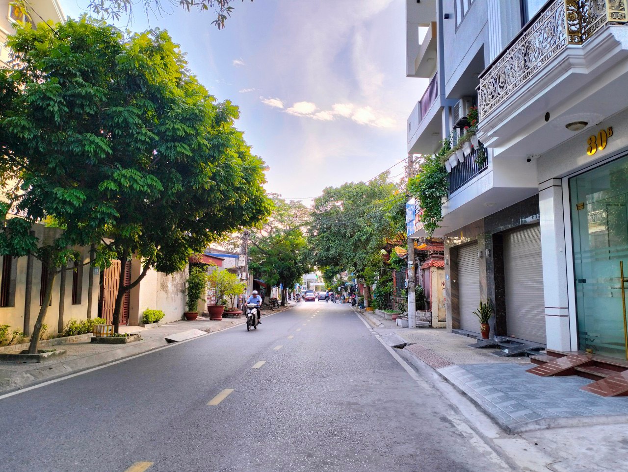 Bán Nhà Mặt Đường Trực Cát, Lê Chân, Hải Phòng 97m2 - Vị Trí Đẹp, Tiện Ích Đầy Đủ giá 7.5 tỷ.