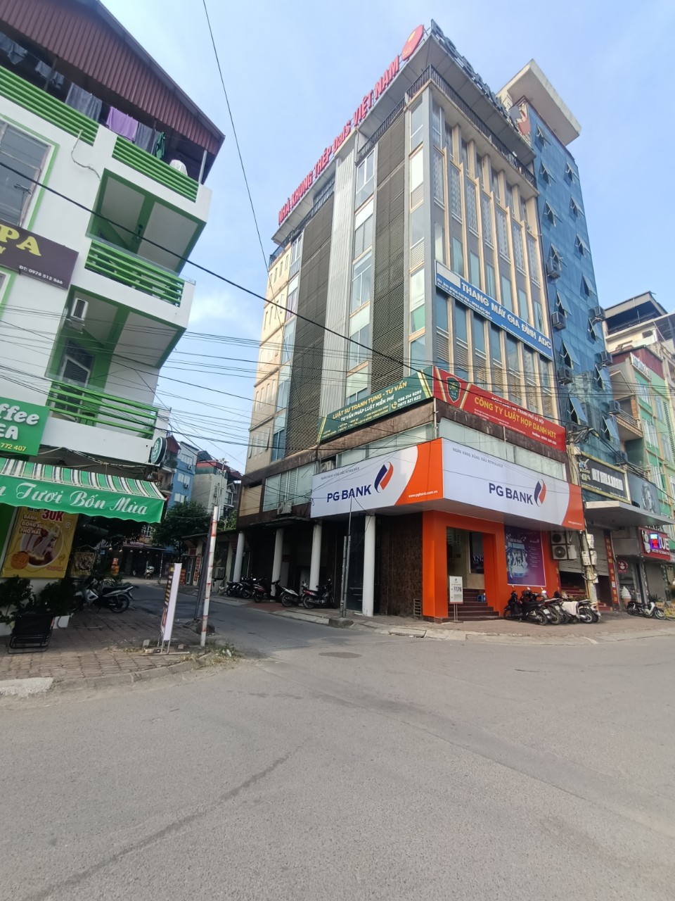 Bán nhà Lai Xá - Hoài Đức khu phân lô Vinaphone cách QL32 chỉ 50m, vẻ hè 3m..