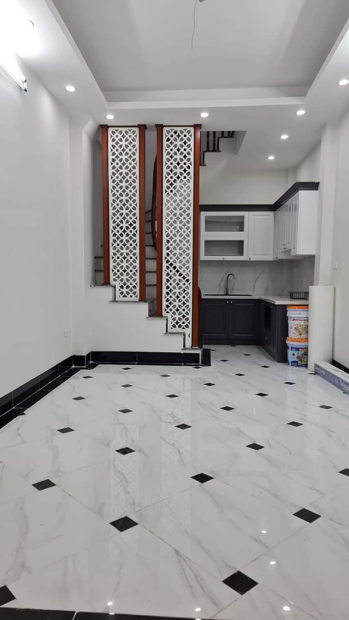 Kim Ngưu, Hai Bà Trưng 35m2, 5 tầng, giá 4,05 tỷ