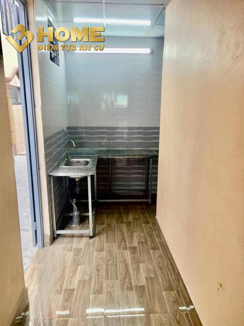 MT2399. CHO THUÊ NHÀ MẶT ĐƯỜNG KHÚC THỪA DỤ 2 55M2 CÓ 2 NGỦ