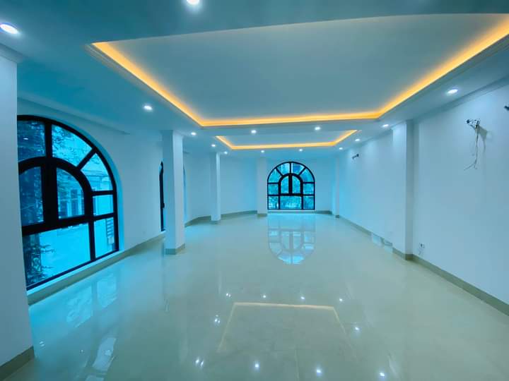 Huỳnh Thúc Kháng, Ba đình,70m2, 8 tầng, thang máy ...