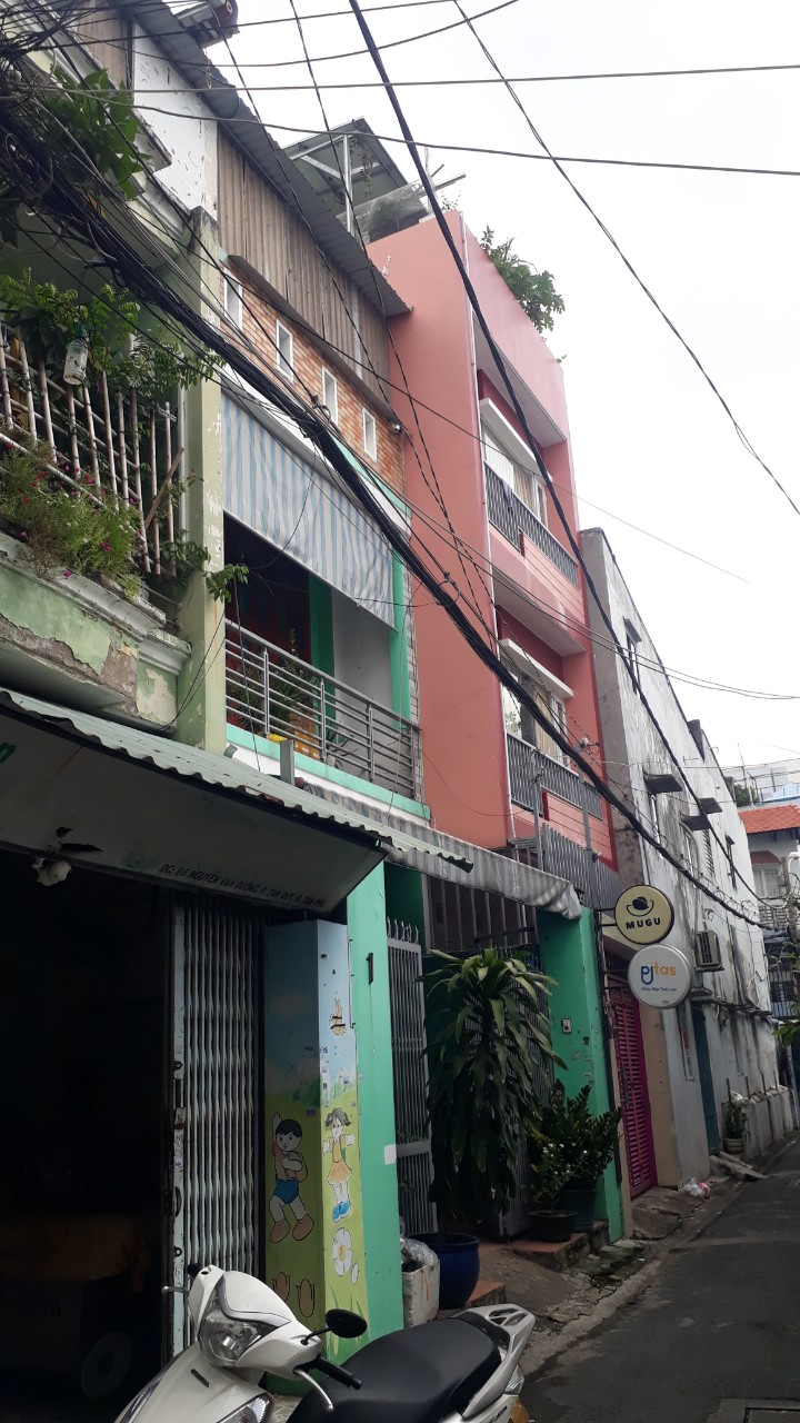 Bán nhà đường Gò Dầu 5.5x15 đúc 3 tấm sát mặt tiền gần chợ Tân Hương tiện làm văn phòng hoặc kinh doanh..