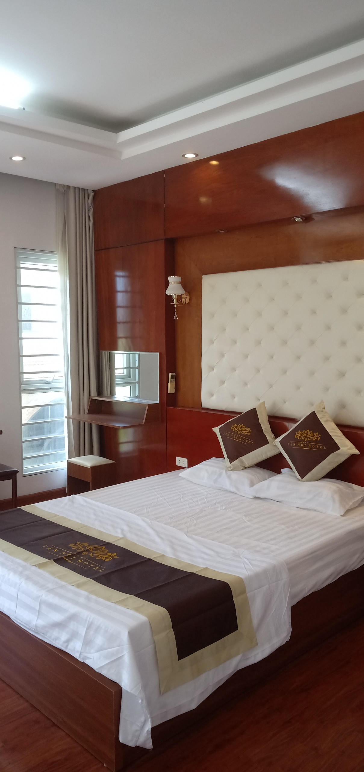 Chính chủ cần cho thuê hoặc sang nhượng lại nhà nghỉ ở ngõ Nguyễn Thị Định, Trung Hoà, Cầu Giấy, Hà Nội.