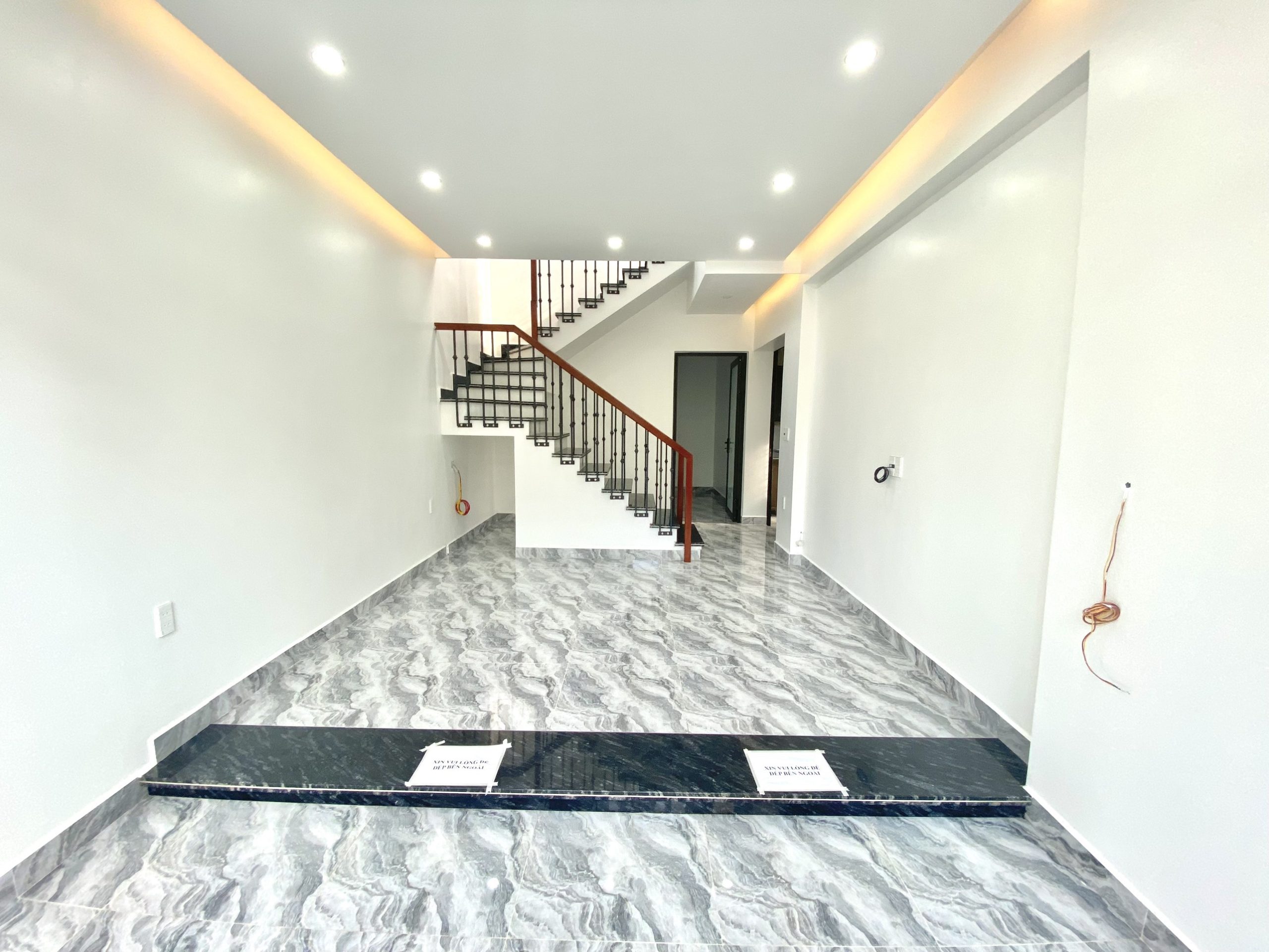 BÁN NHÀ XÂY MỚI TẠI HOÀNG MAI- ĐỒNG THÁI- AN DƯƠNG