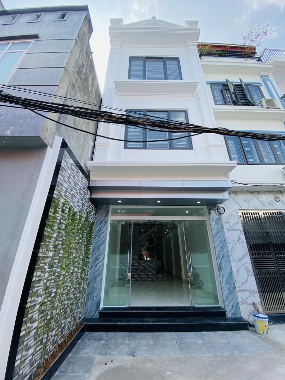 Bán nhà xây mới ngõ 162 Trung Lực, 54m 3 tầng độc lập GIÁ 2.95 tỉ