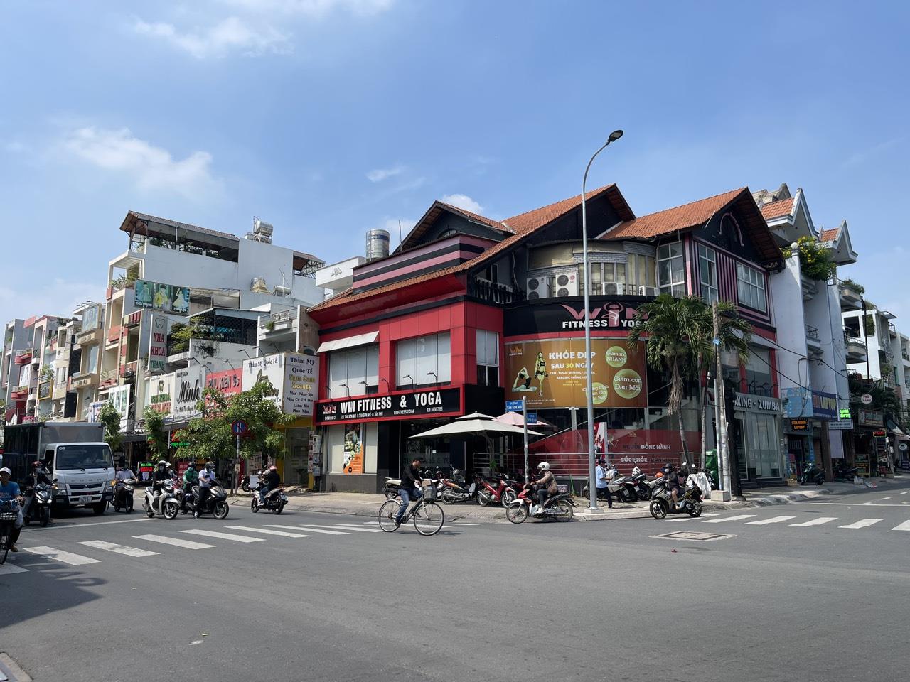 TÂN PHÚ MẶT_TIỀN HIẾM - NGANG 4.5M - DÒNG TIỀN 30 TRIỆU/ THÁNG.