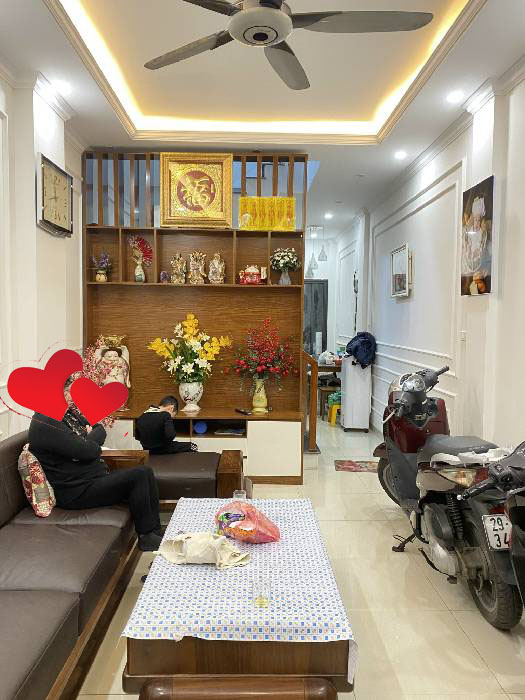 Bán nhà đẹp lô góc, ngõ ô tô thông, trung tâm, Nguyễn văn Cừ, 47M, 6.5x tỷ