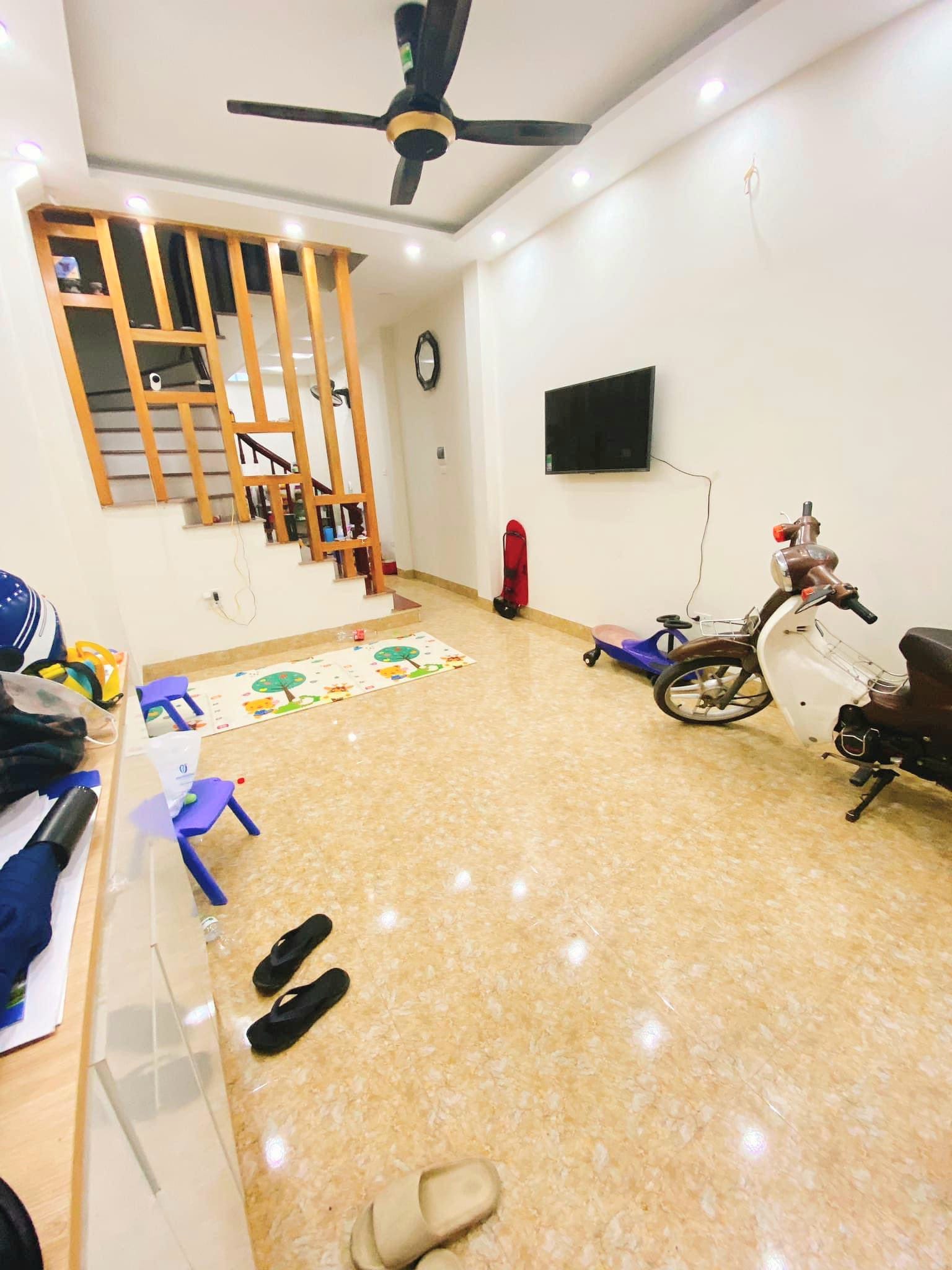 XUÂN PHƯƠNG 35m2 - 3,5 tỷ - NHÀ MỚI ĐẸP Ở NGAY - VÀI BƯỚC RA Ô TÔ - GẦN PHỐ