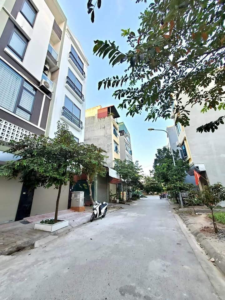 BÁN NHÀ XÃ ĐÀN, ĐỐNG ĐA, PHÂN LÔ, Ô TÔ, THANG MÁY, DÂN TRÍ CAO, 48M2 x 5T, CHỈ 8.8 TỶ