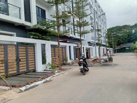 Bán nhà liền kề khu nhà xây để bán phú diễn Hồ Tùng mậu 100m 5 tầng mt5m chỉ 21 tỷ.