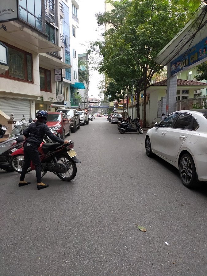 ĐƯỜNG NGUYỄN CHÁNH, CẦU GIẤY, Ô TÔ TRÁNH, KINH DOANH, DT 60m2, 3TẦNG, MT5,8m, GIÁ13,7 TỶ.