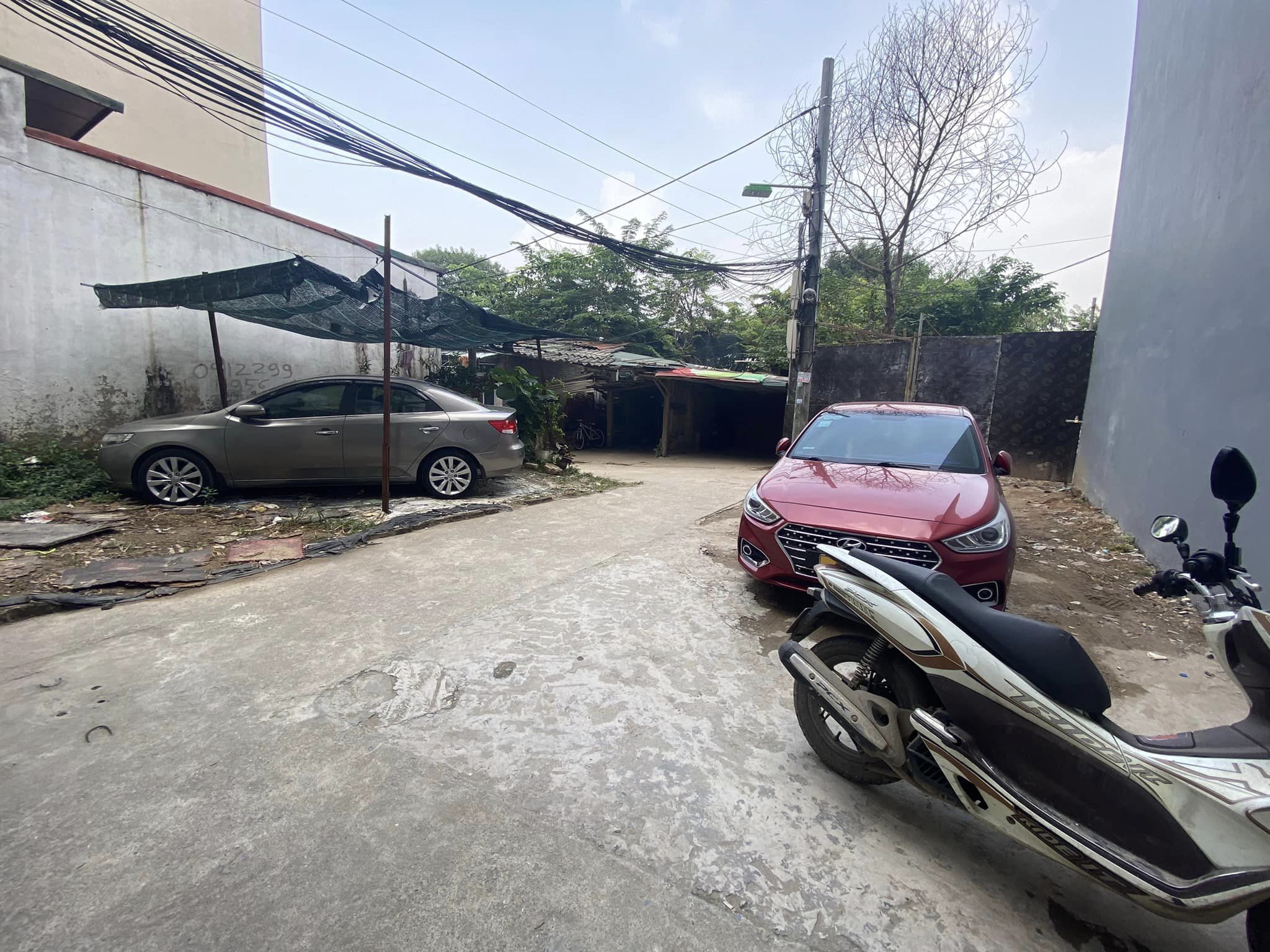 BÁN NHÀ ĐẸP TẠI ĐẠI MỖ Ô TÔ ĐỖ CỬA NGÀY ĐÊM 35m2 - 3.7 tỷ - 4 TẦNG - 4 NGỦ NHÀ 2 THOÁNG