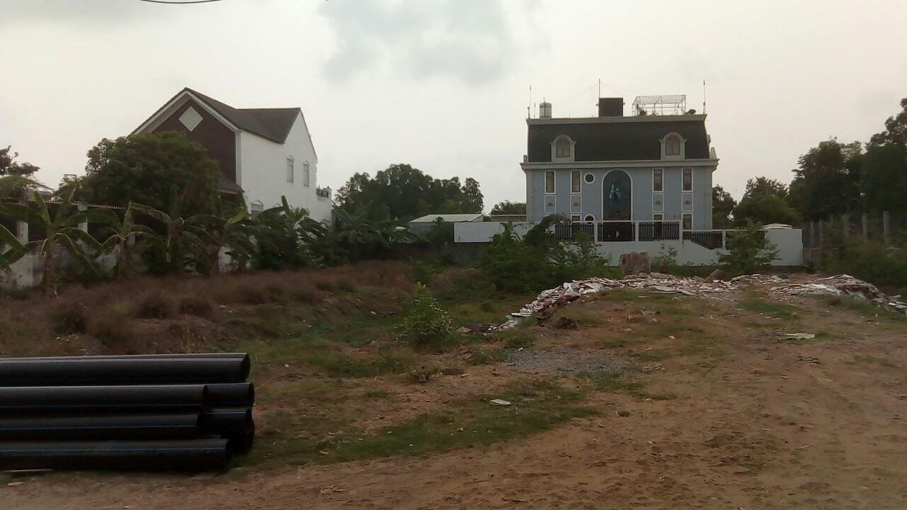 Cần tiền đầu tư: Bán thửa đất đường T12, Tân Quý Tây, Bình Chánh, quy hoạch thổ cư, 1600m2, giá 38 tỷ.