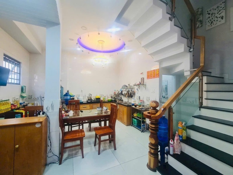 Bán Nhà Thống Nhất Gò Vấp 55m2 3 Tầng Ngang Khủngi Giá Nhỉnh 4 Tỷ