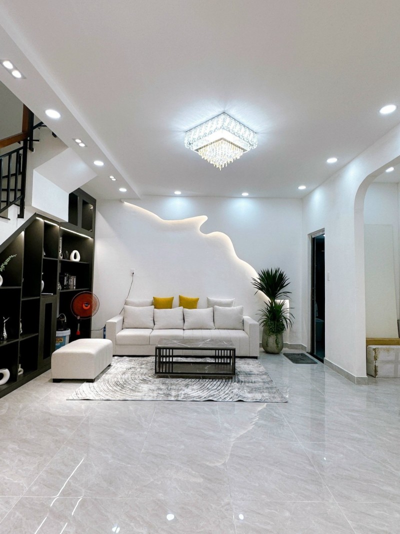 BÁN NHÀ MẶT TIỀN KINH DOANH KHU PHAN XÍCH LONG - 50M2- 2TẦNG- FULL NỘI THẤT- 7 TỶ NHỈNH