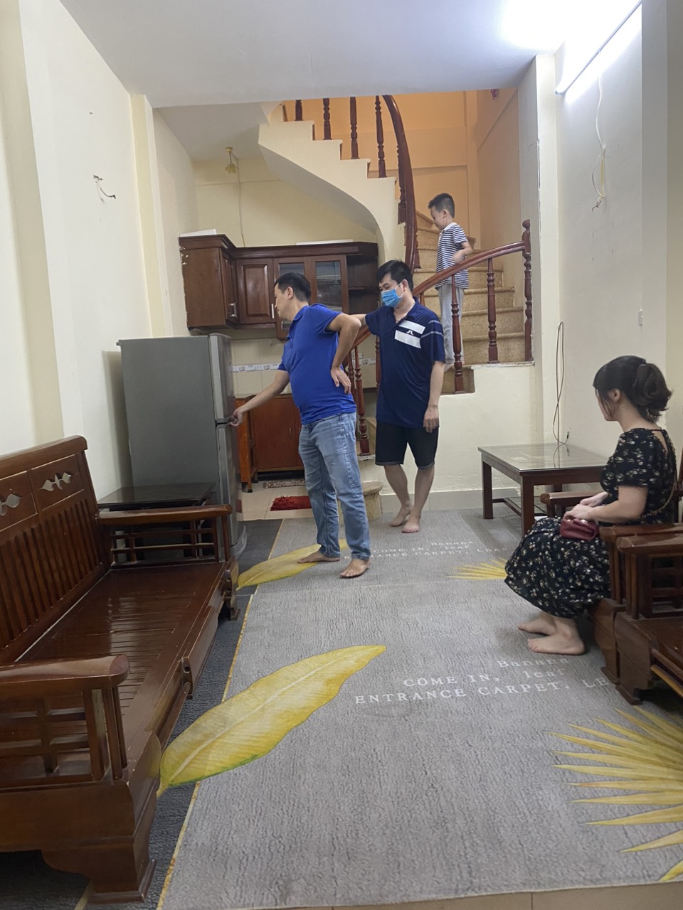 Cho thuê nhà 4 tầng tại Ngõ 639 Hoàng Hoa Thám, Vĩnh Phúc, Ba Đình. Chỉ 7tr