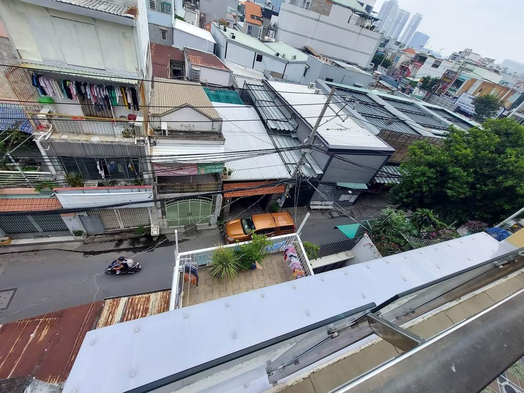 NHÀ ĐẸP ĐƯỜNG NGON 5M GIÁ MỀM, 60m2 NGUYỄN THỊ THẬP P BÌNH THUẬN Q7