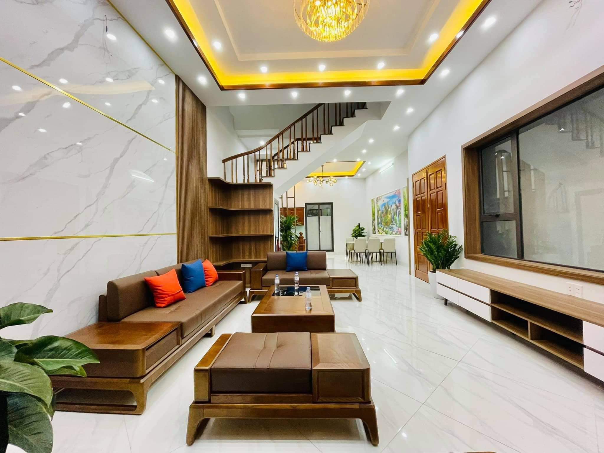 BÁN NHÀ NGÕ 133 THÁI HÀ, Ô TÔ TRÁNH, KINH DOANH, THANG MÁY, 120M2 x 7T, CHỈ 32.9 TỶ