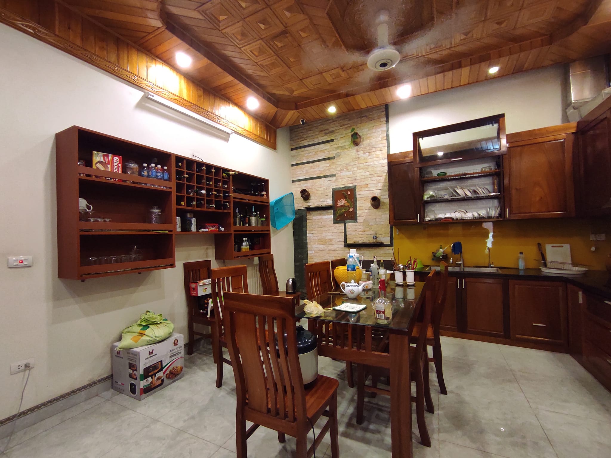 Bán nhà 45m x 4T Ngọc Lâm, đường trước nhà 5m giá 3,x tỷ TL. LH: 0936123469