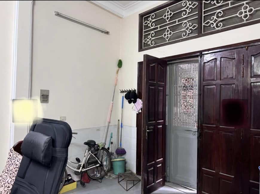 Bán nhà phố Chợ Khâm Thiên, Đống Đa, gần phố, ở ngay 3 tầng 50m2 giá 4.7 tỷ