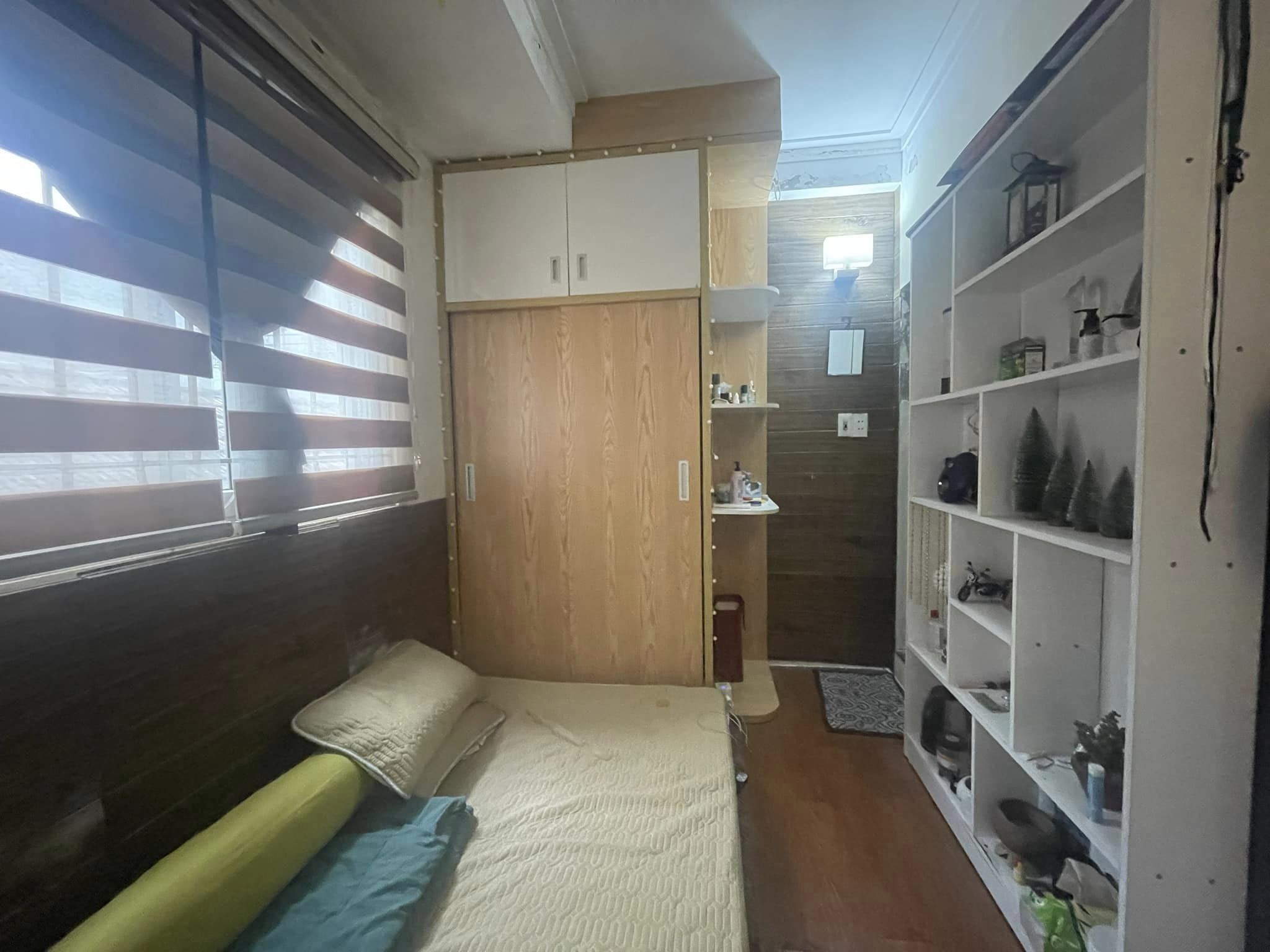 Bán nhà phố Tôn Đức Thắng, gần phố, ở ngay 4 tầng 16m2 giá 1.95 tỷ