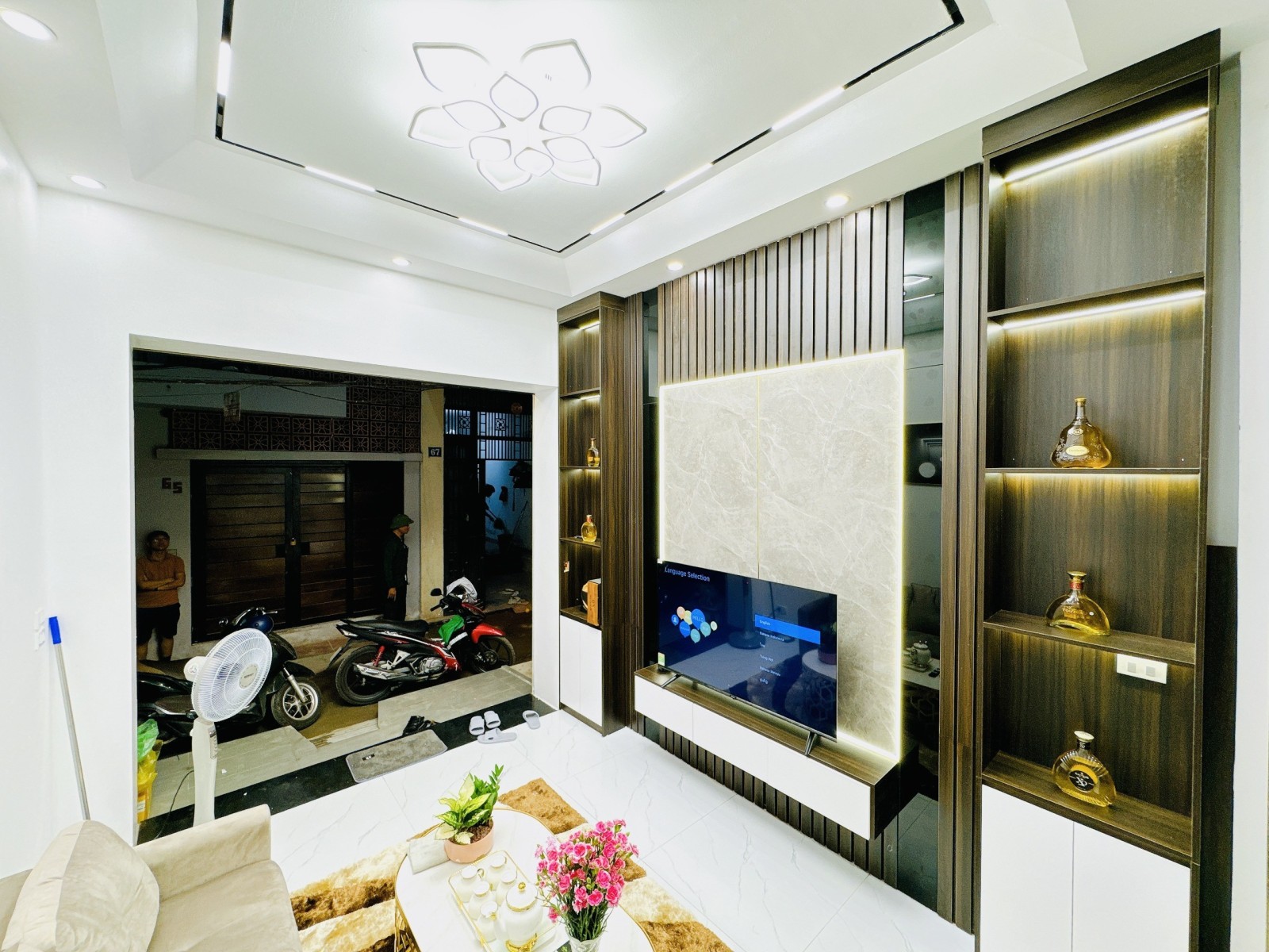 Cần Bán nhà Phố Phương ô tô đỗ cửa Full nội thất 41m 4 Tầng MT 3,5m Chỉ 5,5 tỷ LHCC.
