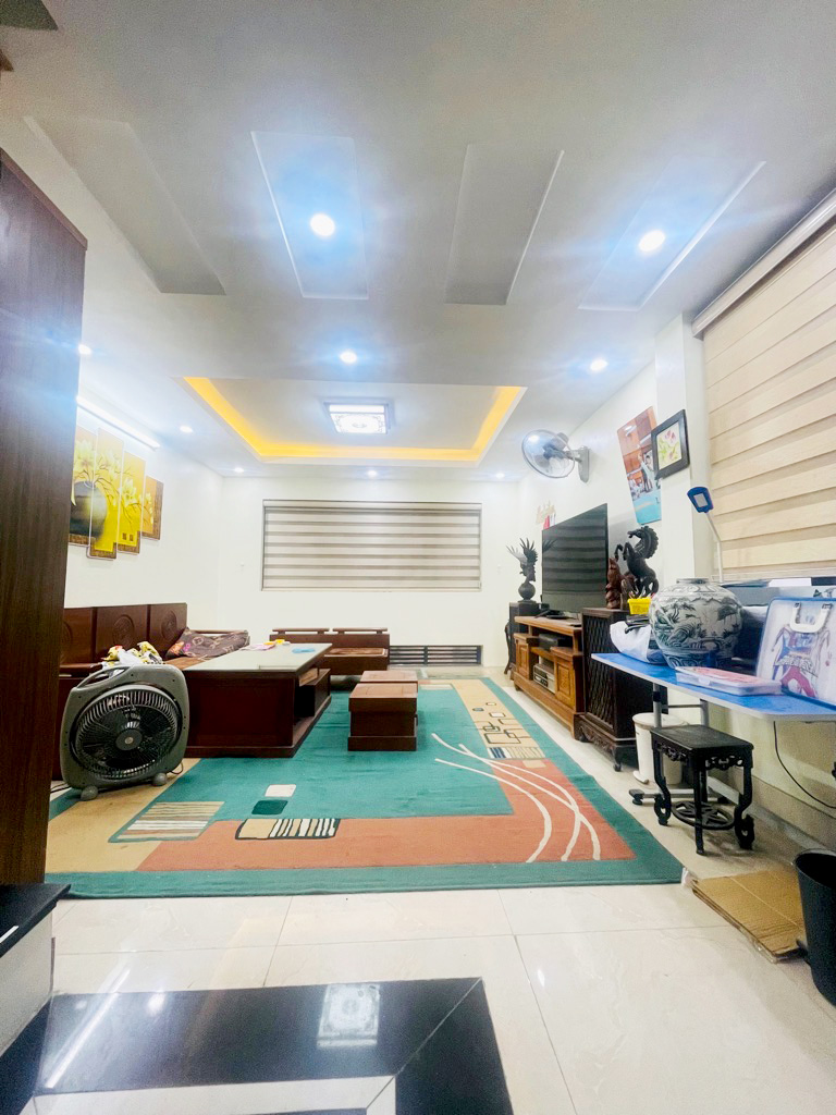 Bán nhà 192 Lê Trọng Tấn, ô tô vào, ngõ thông KD, căn góc thoáng, 35m2 x 5 tầng cực đẹp