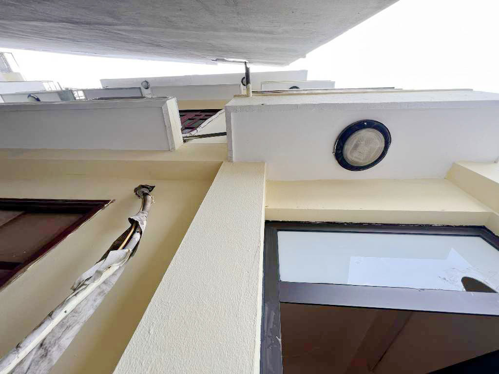 Bán nhà Kim Giang, giao thông thuận tiện, cực nhiều tiện ích, 33m2 x 4T đẹp. Giá 3,45 tỷ