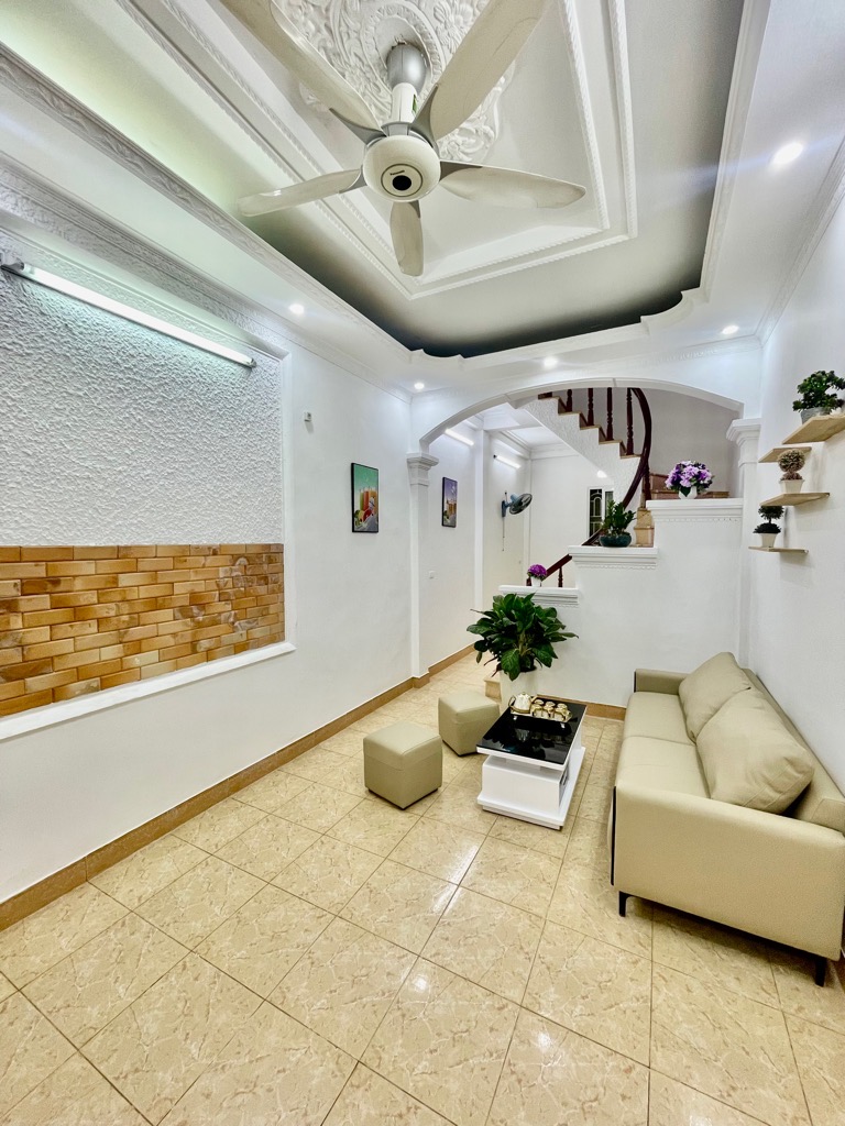 BÁN NHÀ KIM GIANG, SÁT KĐT ĐẠI KIM SAU ĐHỌC THĂNG LONG, NHÀ ĐẸP Ở NGAY 3,8 tỷ