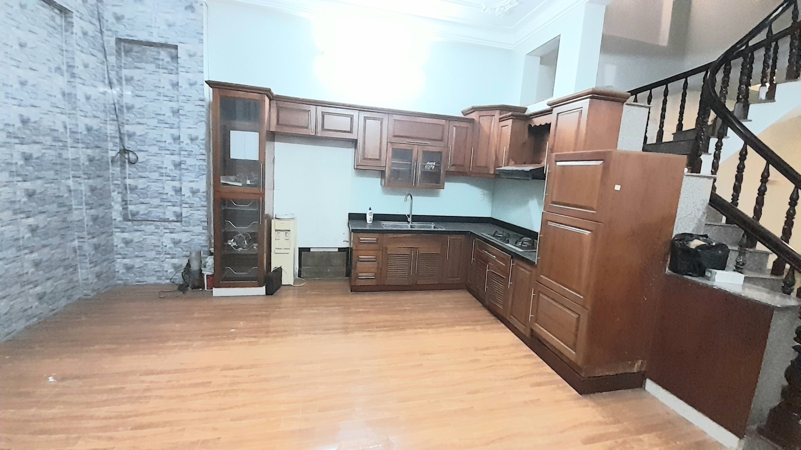 Chủ gấp bán giảm chào 1 tỷ 2 hẻm xe hơi tránh Lê Đức Thọ p17 Gò Vấp 80m2- 4T