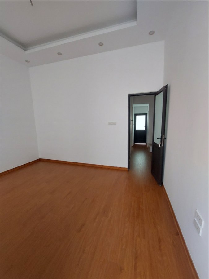 Bán Nhà Láng Hạ, Đống Đa, DT 58M2, MT 5M, Giá 6,08 Tỷ .