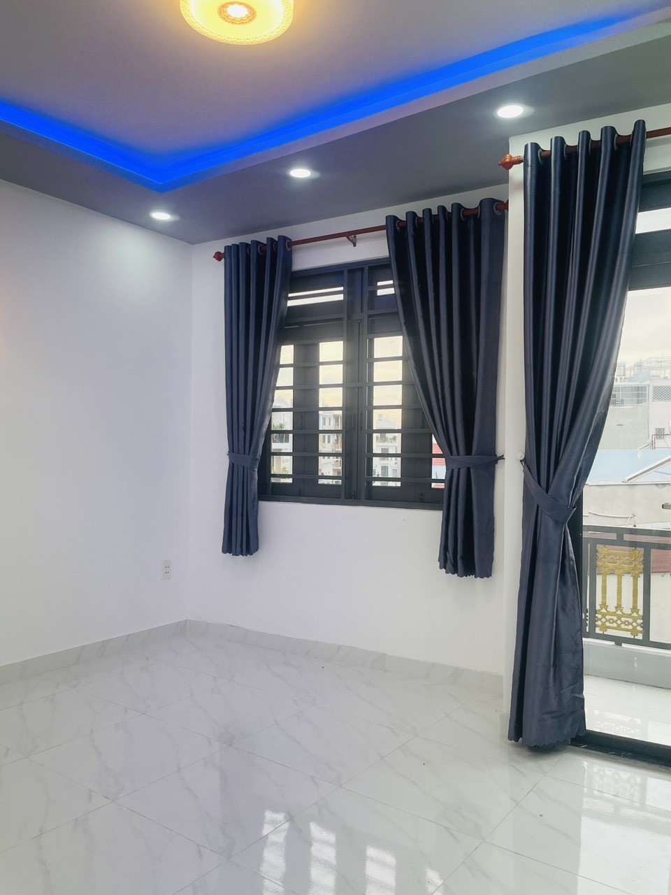 bán nhà đẹp giá rẻ hẻm xe hơi như hình Hiệp Thành Quận 12 42m2- 3 phòng ngủ nhỉnh 3 tỷ nhẹ