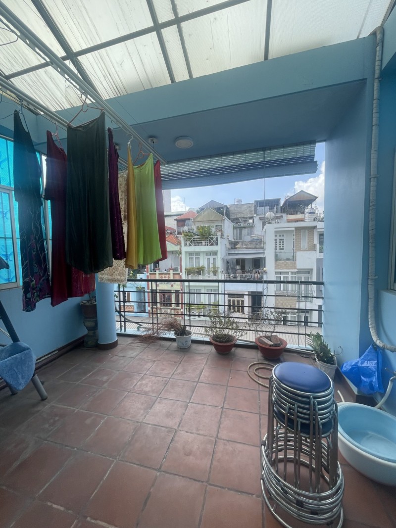 Bán nhà hẻm ô tô sát Tân Trang, Tân Bình, 4x16, 4 tầng 4PN, chỉ 8 tỷ XX