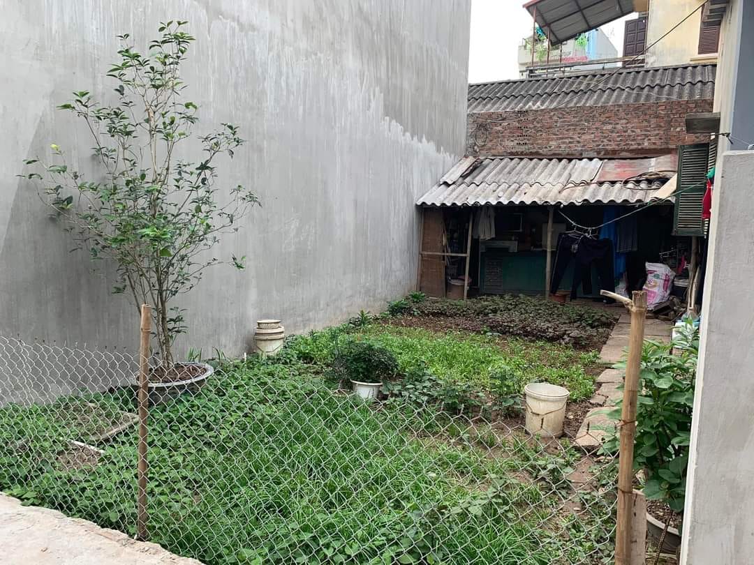 Bán Đất Trong Đê, Ngọc Thụy, 38m2, Mt 3.6m, Gần Chợ, Gần Trường Việt Pháp, Gíá 2,5 Tỷ.