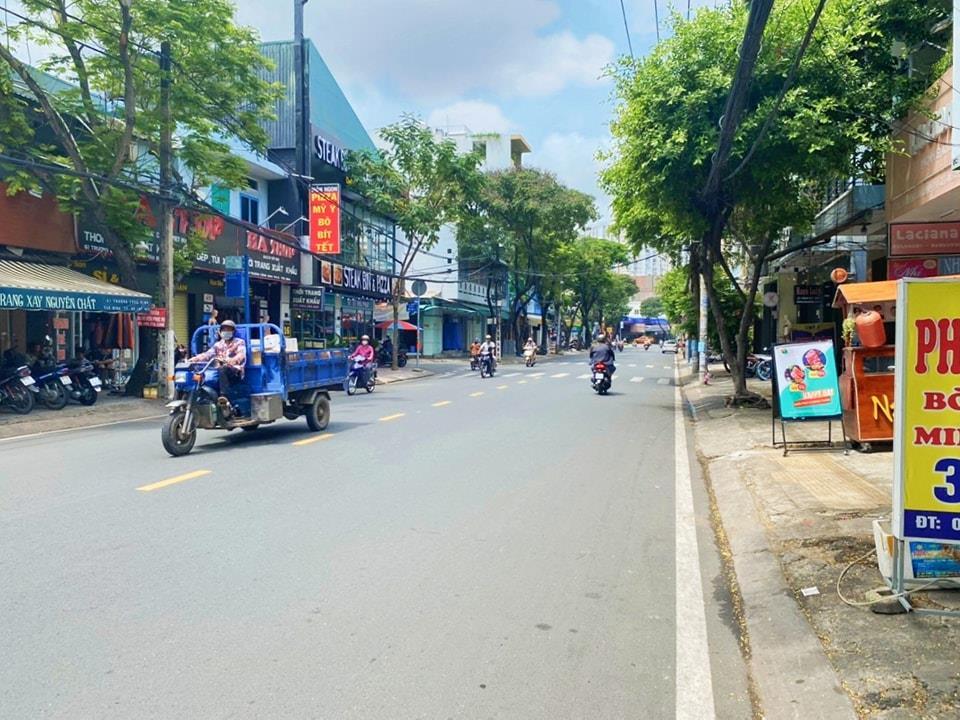 BÁN MẶT TIỀN ĐÔNG BẮC, SỔ HỒNG RIÊNG, VUÔNG NHƯ TỜ A4, KINH DOANH CỰC ĐỈNH, KHU SẦM UẤT