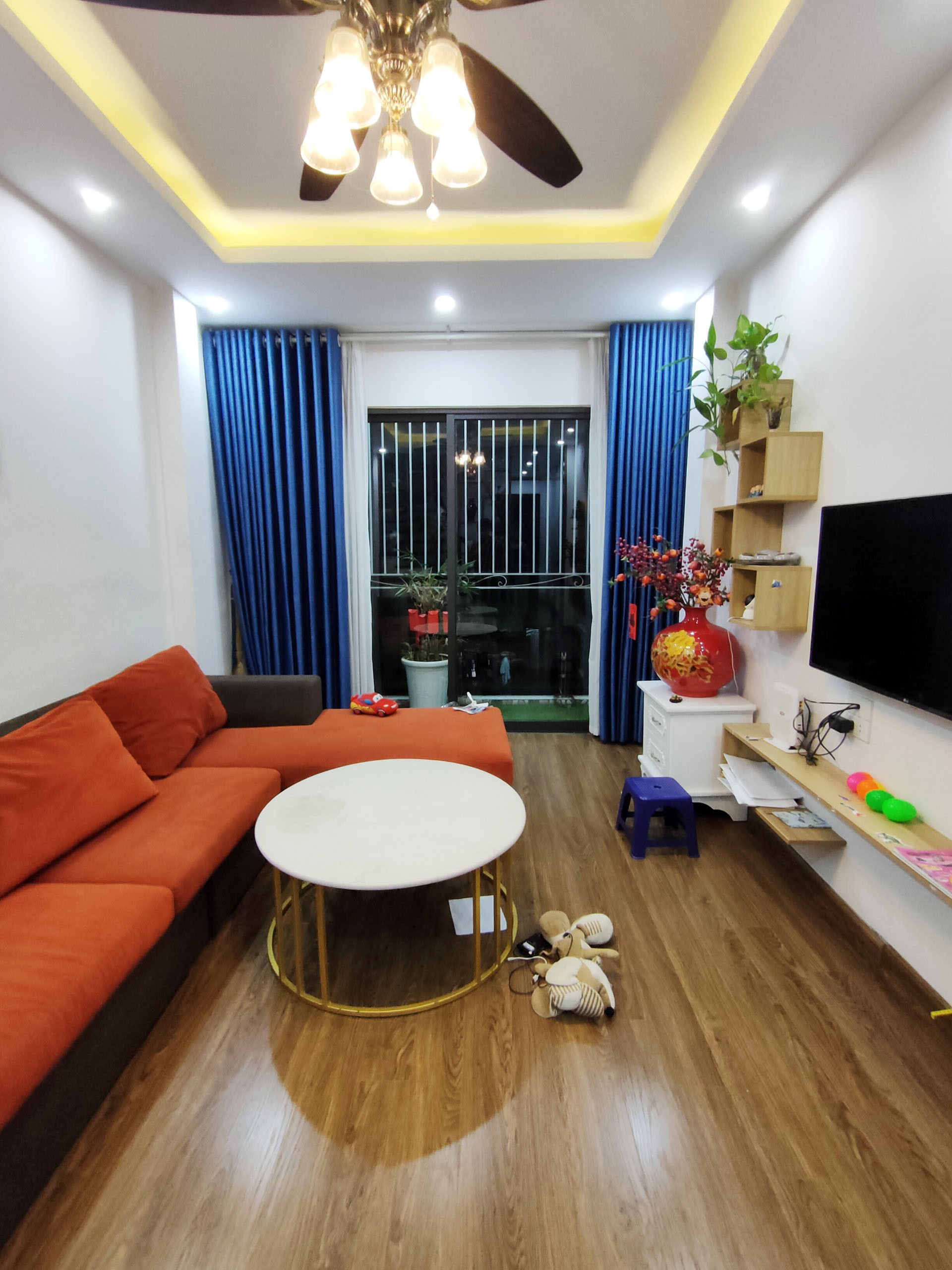 Bán nhà phố 8/3-Quỳnh Mai, ô tô-kinh doanh, sân cổng, 2 mặt ngõ, full nội thất. Giá 7,2 tỷ