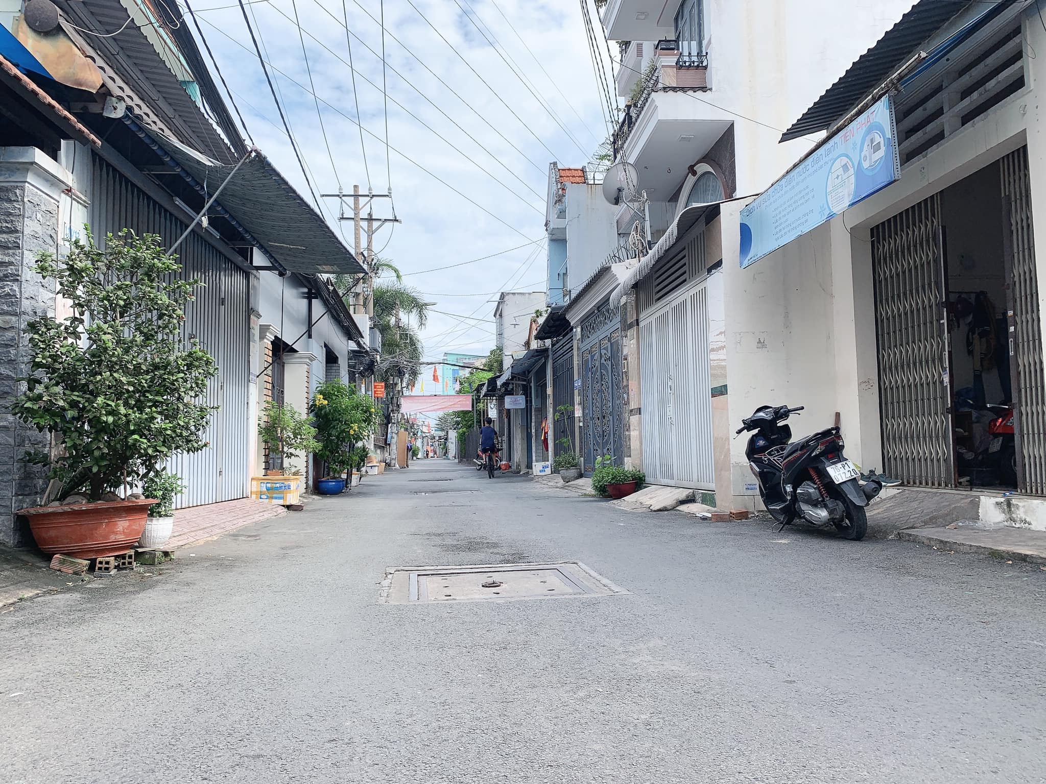 NHÀ NGUYỄN VĂN QUÁ, Q12, DT 5X20m; 5 TẦNG, 5 TỶ