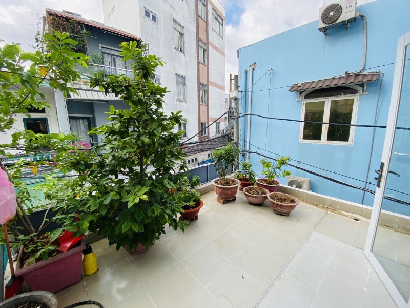 Bán nhà hẻm 6m Thiên Phước, Tân Bình, 70m2, 3 tầng, nở hậu, chỉ 8 tỷ xx