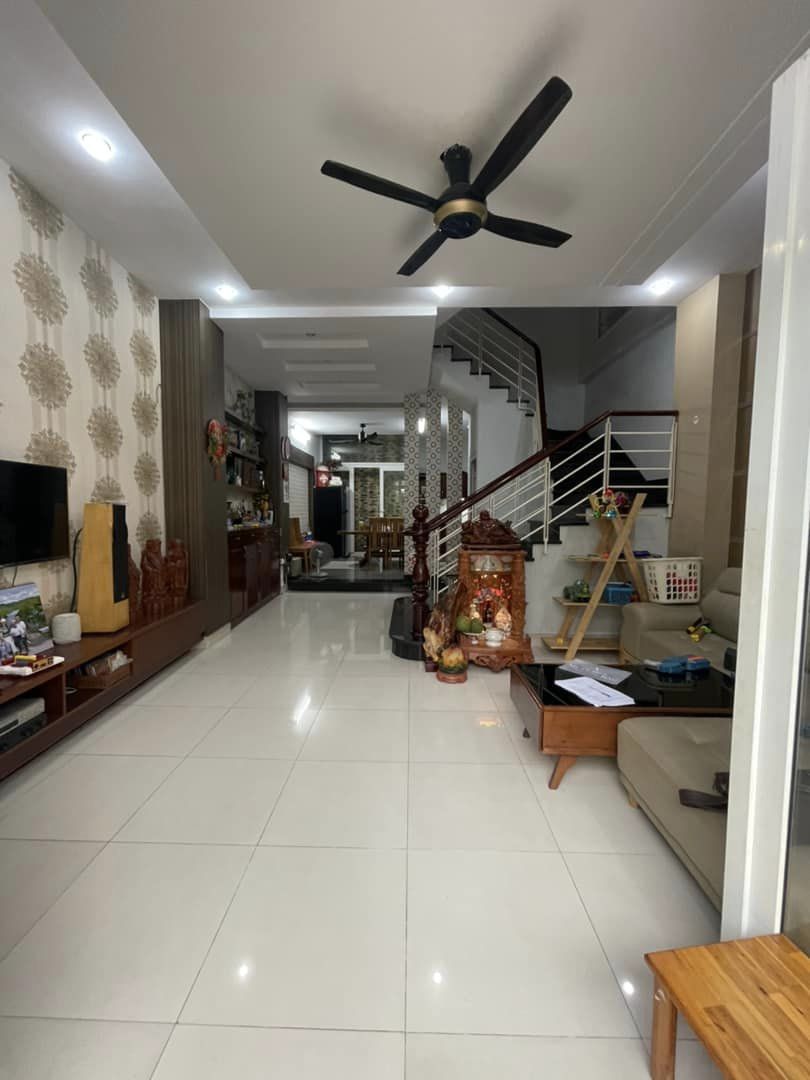 Bán nhà chính chủ phường Trường Thọ, HXH, DT 5x18m, 3T, SHR, Chính Chủ Sang Tên Ngay,