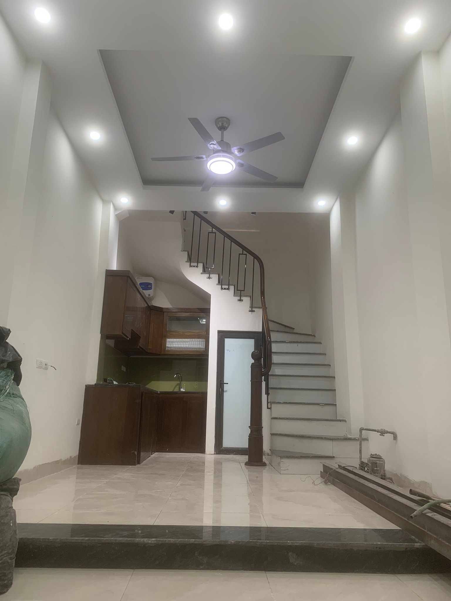 Bán Nhà 7 Hẻm 4 Ngõ 182/86 Bạch Đằng – Hồng Hà, 100 Ra Phố, Nhà Mới DT: 26m/5 Tầng/3 Tỷ