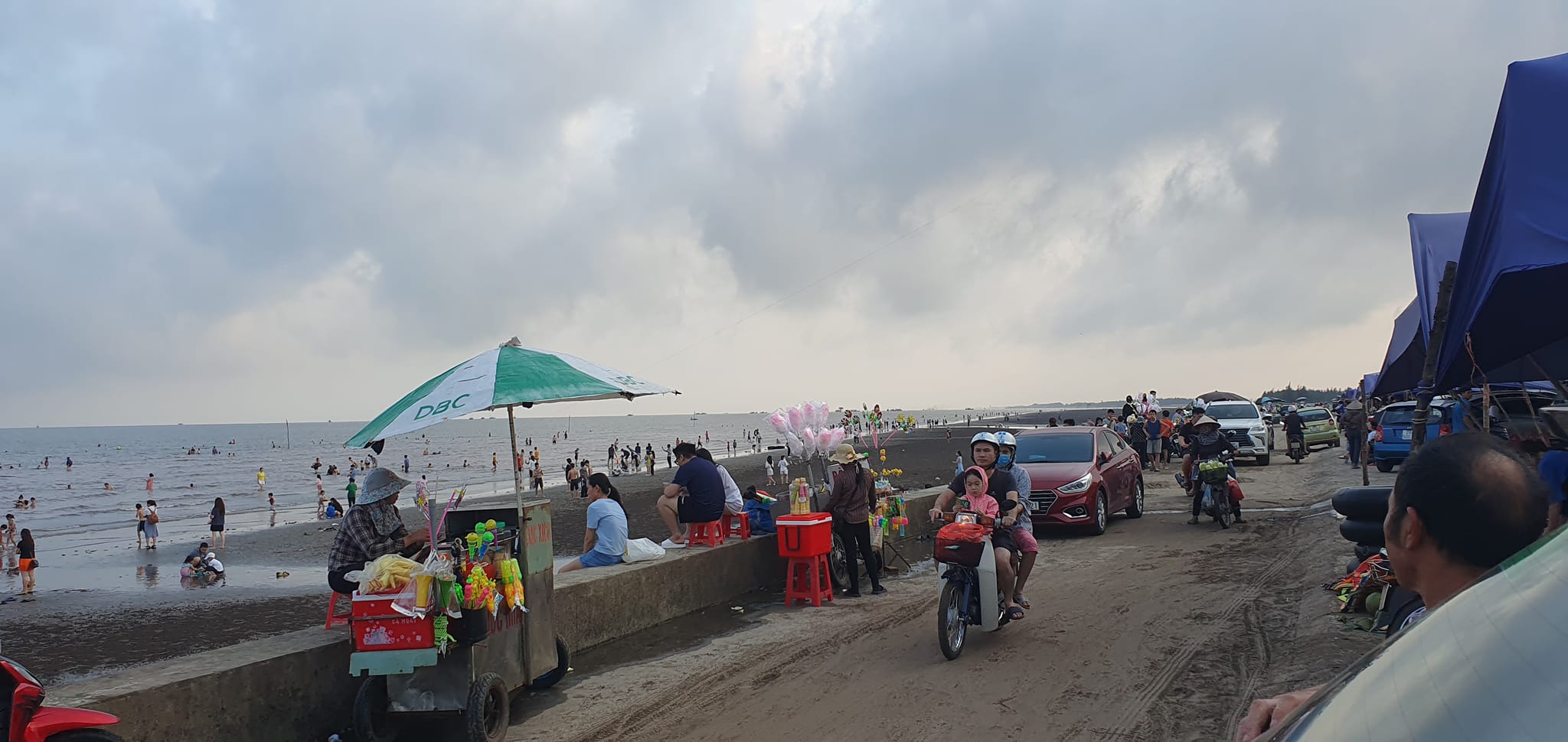 Chính Chủ C.ẮT L.Ỗ LÔ GÓC đất biển Giao Phong - Nam Định nằm mặt đường chính 12m hiện hữu đi ra 2 bãi tắm mới .