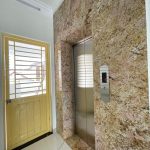 85m2