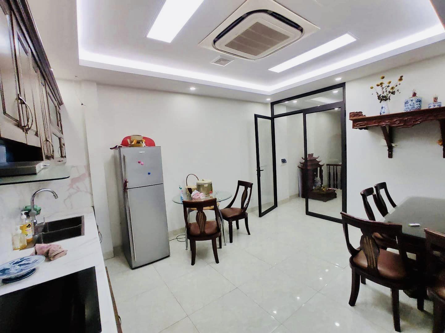 ÂU CƠ - MẶT TIỀN RỘNG, 3 THOÁNG, Ô TÔ ĐUA 10M, GIÁ CỰC YÊU 9.4 TỶ