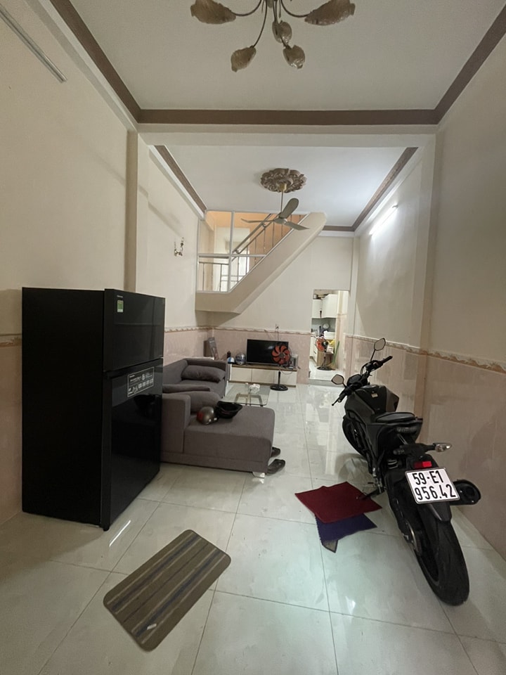 Bán nhà Phạm Văn Hai Tân Bình xe hơi đỗ cửa 43m 2 tầng khu an ninh 5.. tỷ